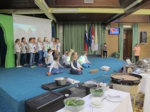 079 zakljucek sezone na ucnem vrtu (10)